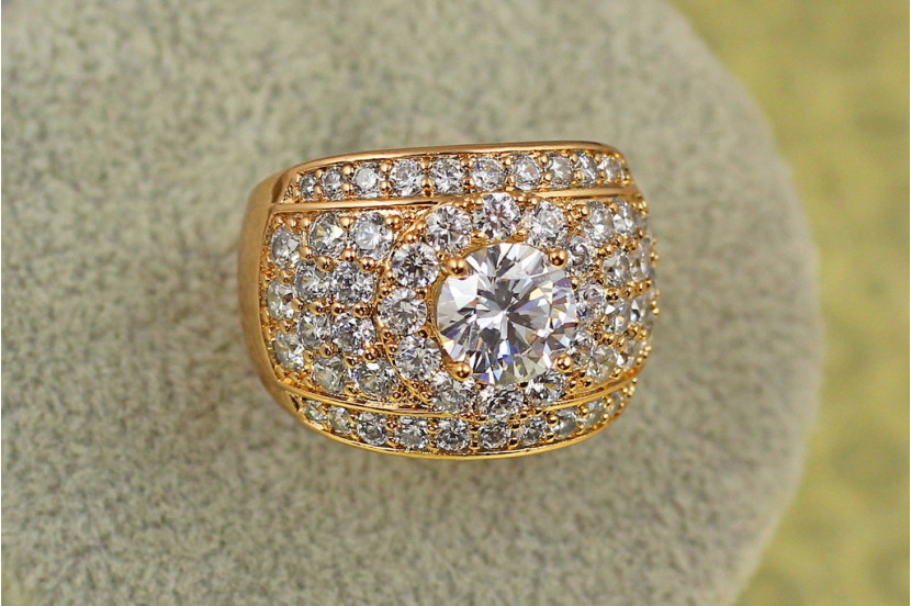Кільце Xuping Jewelry бочечка з камінням р 20 золотисте