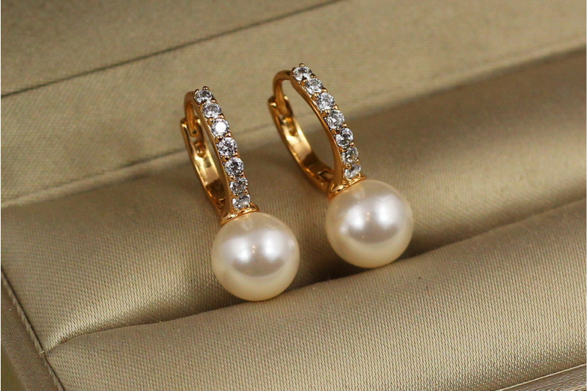 Сережки Xuping Jewelry юність з перлиною 2 см золотисті