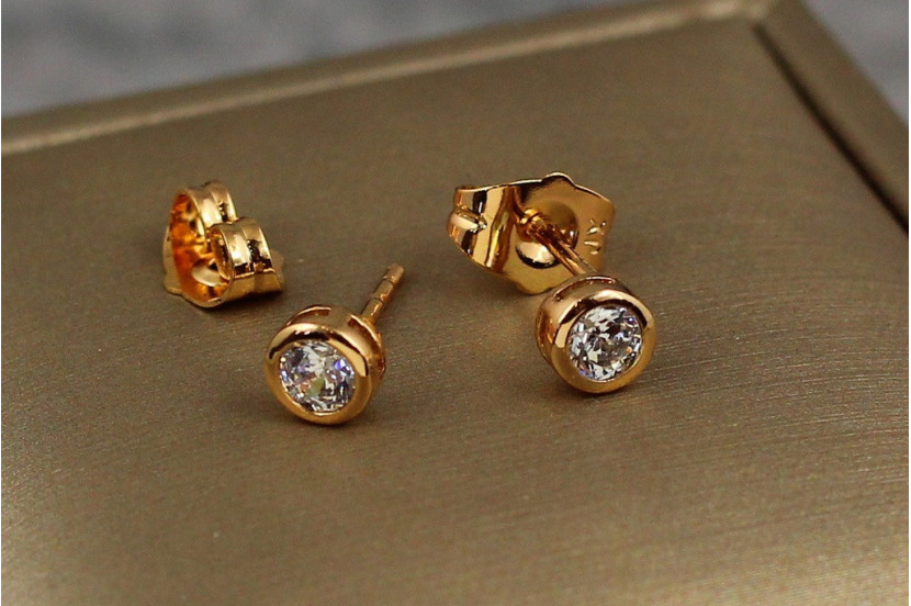 Сережки гвоздики Xuping Jewelry камінь в обідку 4 мм золотисті