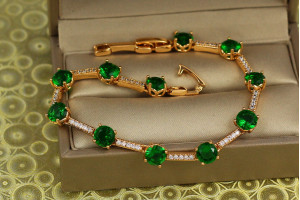 Браслет Xuping Jewelry Хіт із зеленим камінням 17,5 см 5 мм золотистий
