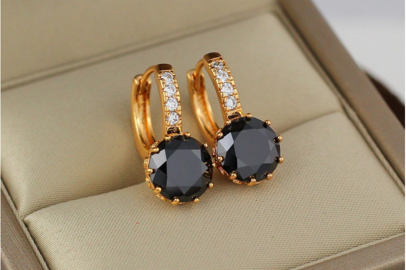 Сережки Xuping Jewelry з великим чорним каменем і круглою застібкою 2 см золотисті