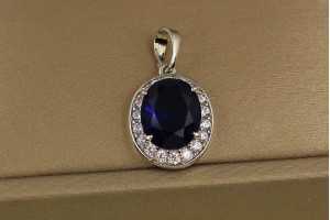 Кулон Xuping Jewelry малинки синій камінь 1.7 см сріблястий