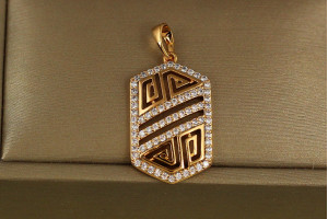 Кулон Xuping Jewelry скармі піраміді 2.6 см золотистий
