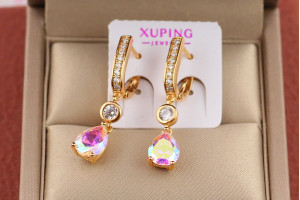 Сережки підвіски Xuping Jewelry з камнем хамелеон у формі краплі 3,2 см золоті