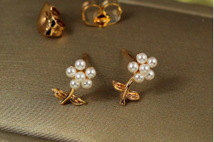 Сережки гвоздики Xuping Jewelry квіточки із перлинок 10 мм золотисті