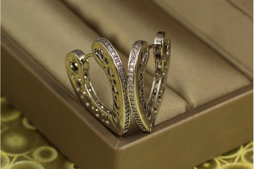 Сережки Xuping Jewelry серце одна доріжка з бортиками 2 см сріблясті