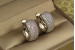 Сережки Xuping Jewelry широкі кільця на п'ять доріжок з каменів 1.8 см сріблясті