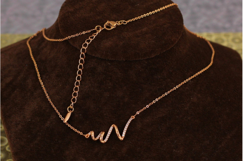 Набір Xuping Jewelry ланцюг із кулоном фігурне катання 40 см добір 5 см золотистий